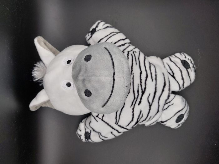 Peluche doudou marionnette zèbre savane blanc noir gris MAISONS DU MONDE MDM - photo numéro 2