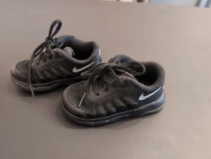 Nike air Max Invigor - photo numéro 2