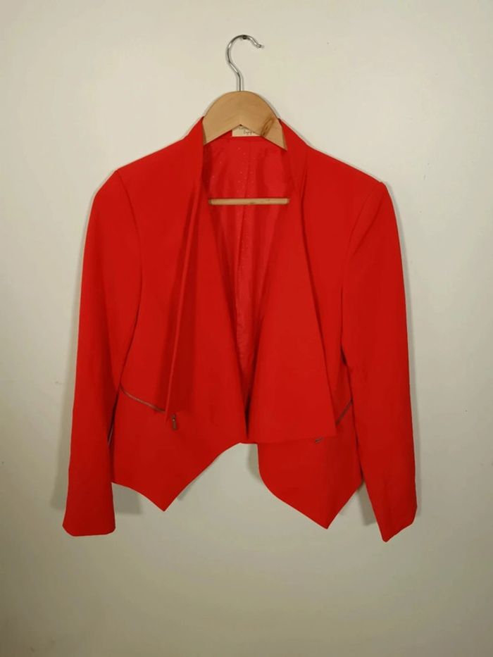 C4 veste orange Cache cache T2