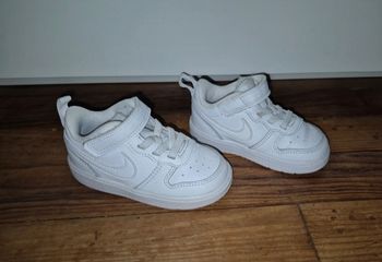 Basket nike porté 2 fois taille 22