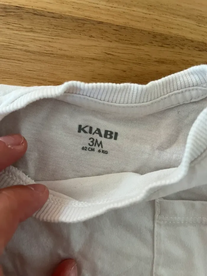 T-shirt kiabi 3 mois - photo numéro 2