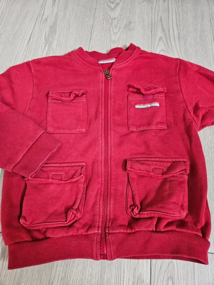 Gilet / veste zippé.e à poches - photo numéro 3
