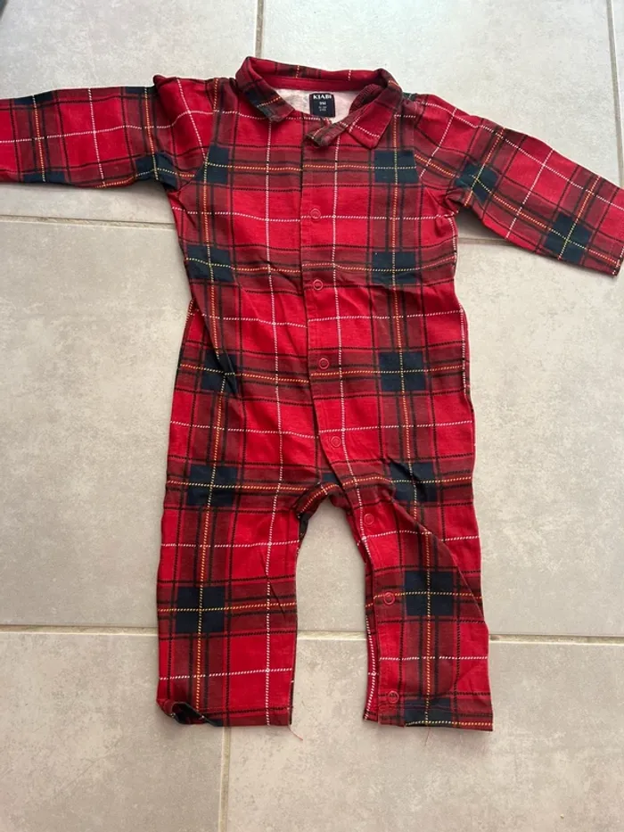 Pyjama à carreaux Kiabi taille 9 mois