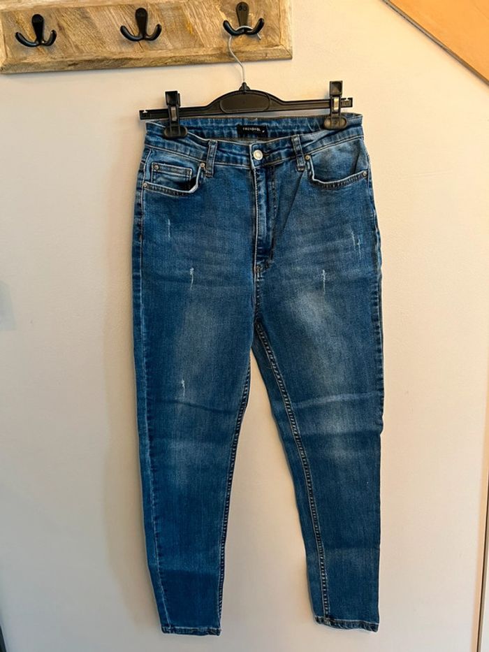 Jean style usé taille 40