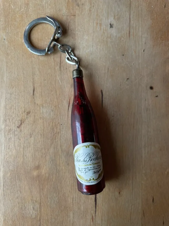 Porte clé vin des rochers