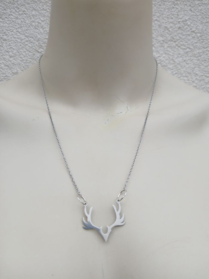Collier en acier inoxydable argenté cerf 🦌 - photo numéro 2