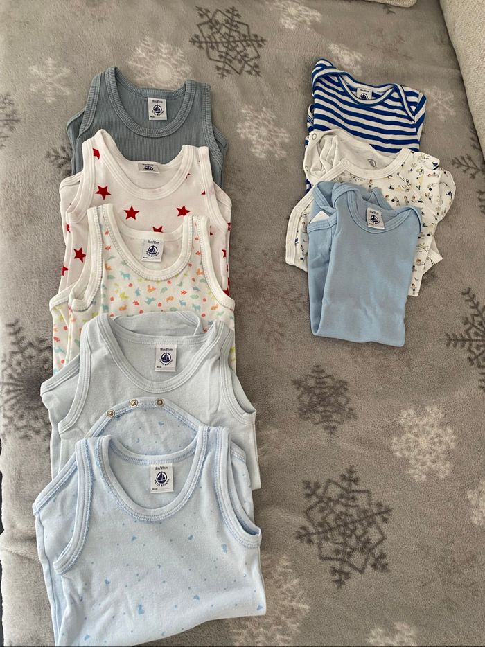 Lot de bodies été   bébé  18 mois