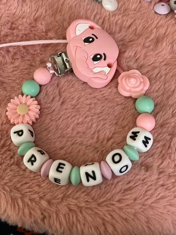 Attache tétine éléphant