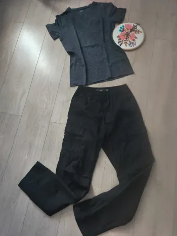 Pantalon cargo noir Bershka XS