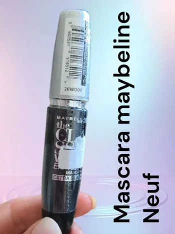 Mascara maybeline noir neuf
