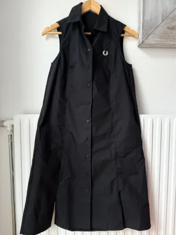 Robe Fred Perry Black