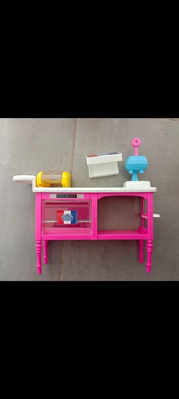 Lot du coffret pâtisserie Barbie Malibu