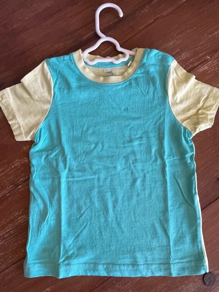 T-shirt manches courtes bleu et jaune Lupilu 12/24 mois