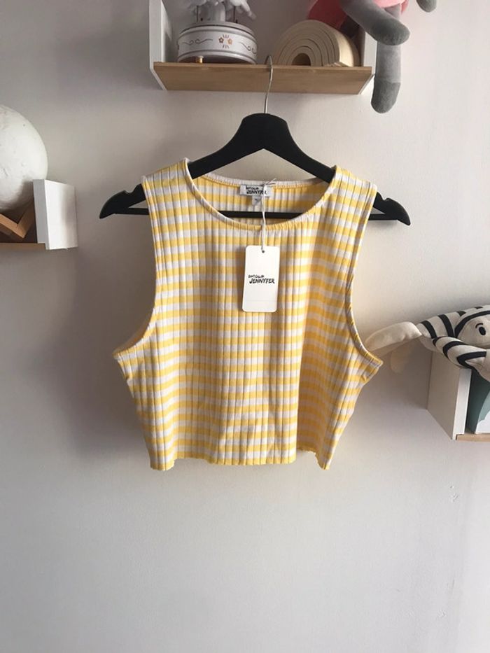 Haut jaune à rayures blanche croptop