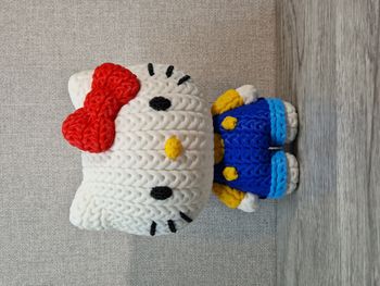 🎀 Figurine Hello Kitty – Style Crochet (Impression 3D) 🎀