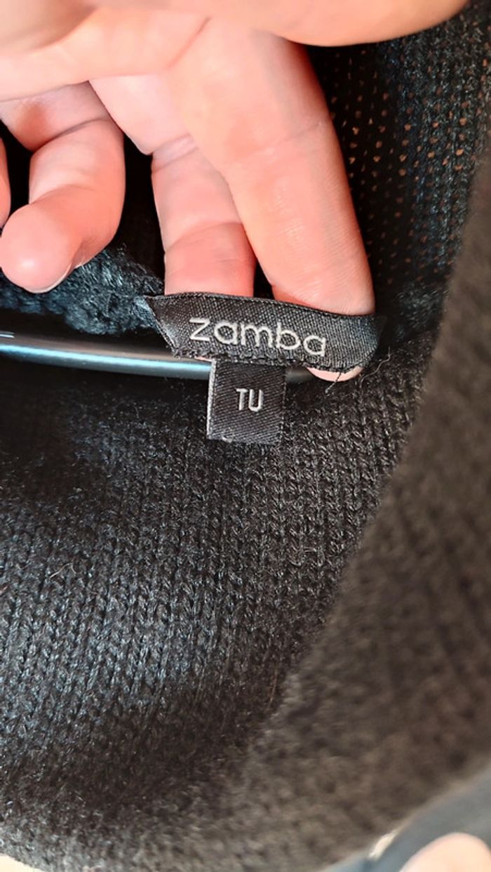 Poncho noir - photo numéro 3