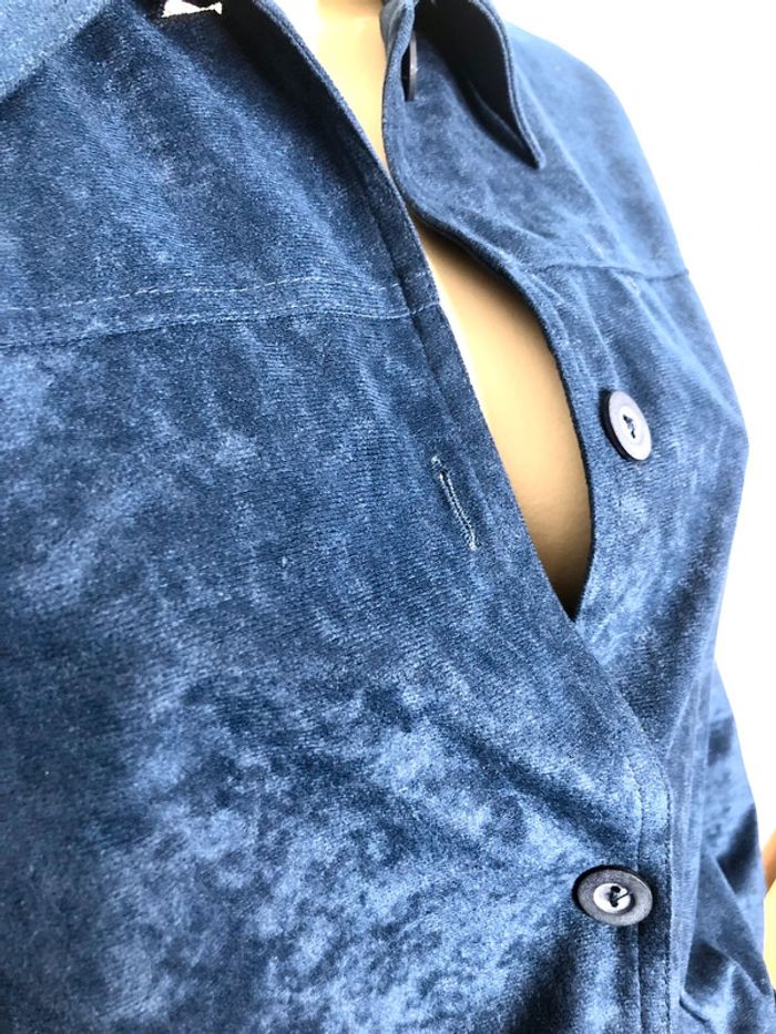Très belle chemise style velour bleue nuit taille 40 (voir mesures) - photo numéro 6