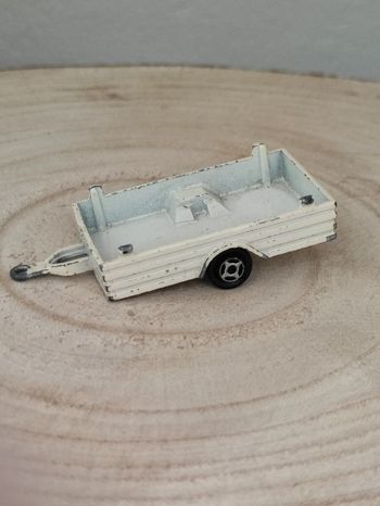 Majorette petite remorque blanche