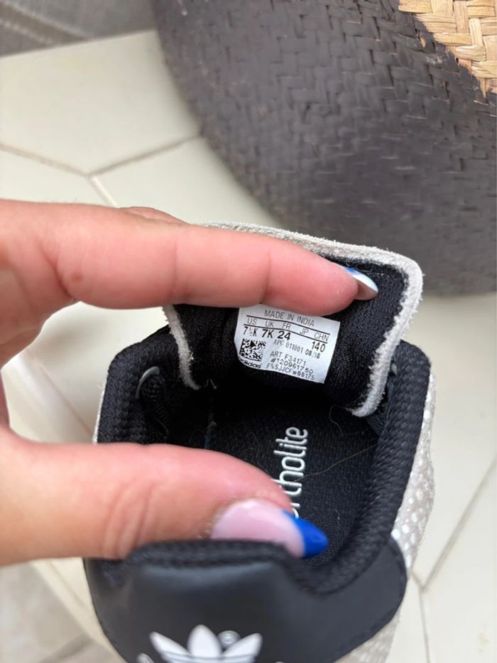 Adidas Stan Smith enfant - à motif pois - 100% cuir - lacets élastique - pointure 24 - photo numéro 6