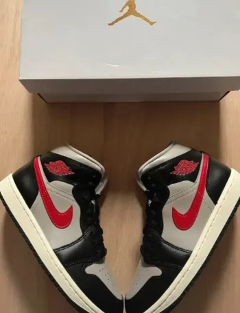 Jordan 1 Mid Noir College Grey Gym Rouge 38