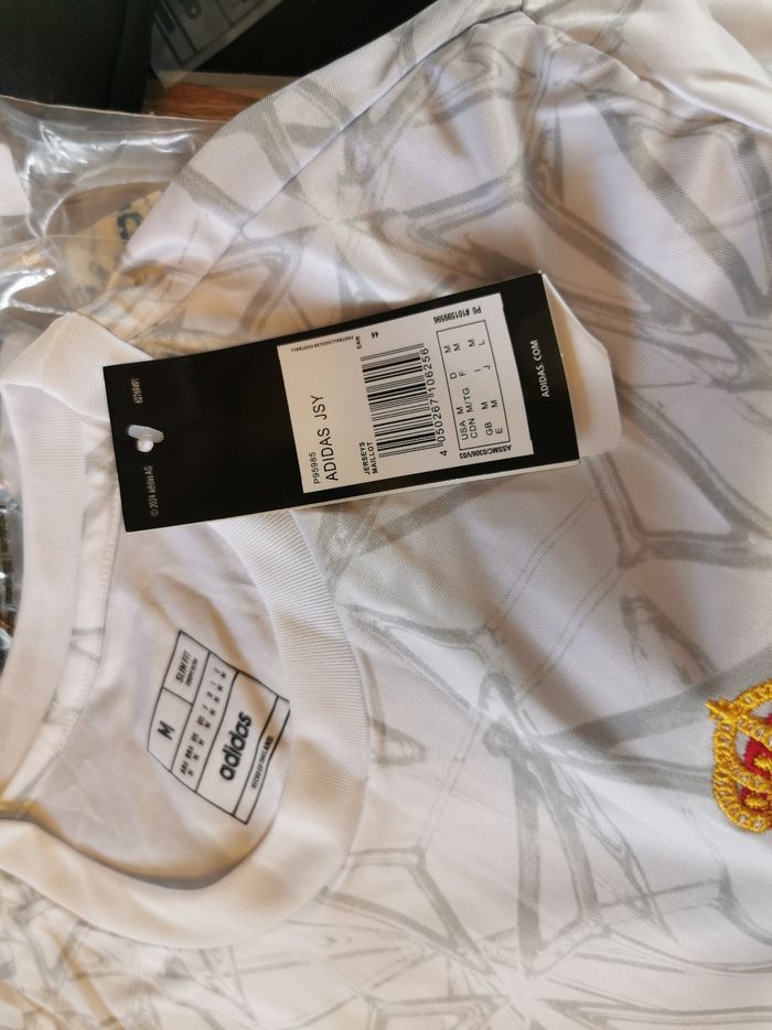 Maillot de foot Réal Madrid - photo numéro 4