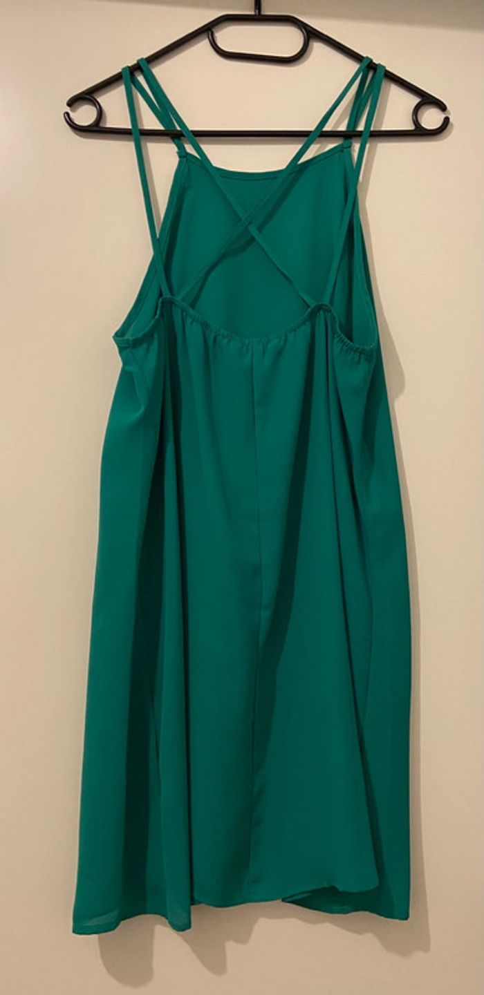 Robe verte à bretelles - photo numéro 5