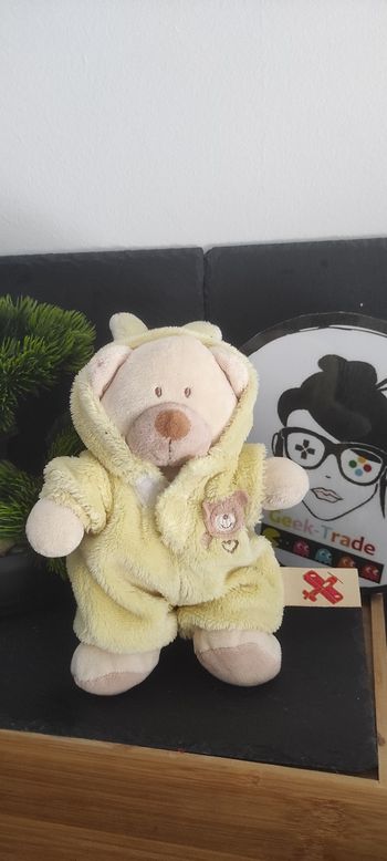 Petit Doudou ours déguisé lapin Marron jaune nicotoy costume beige coeur avion