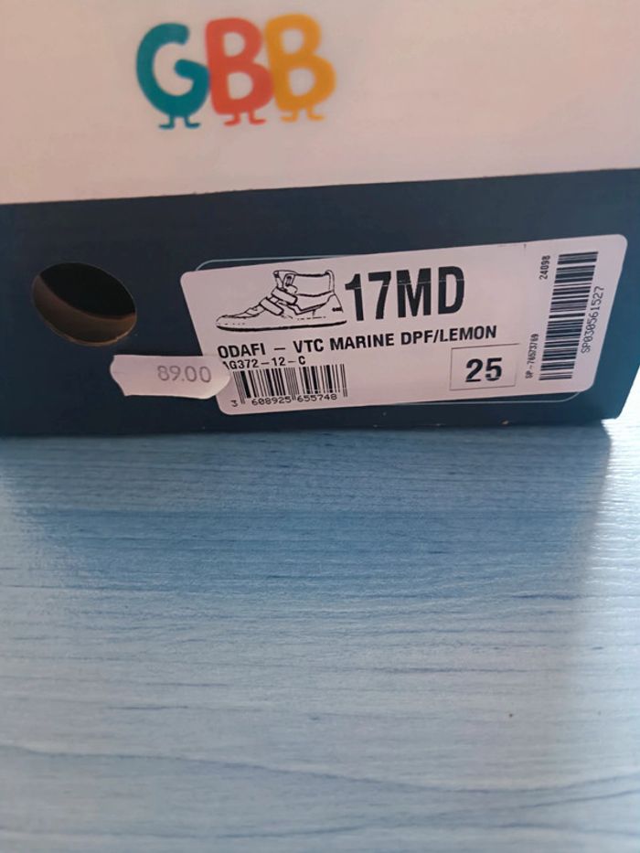 Chaussures GBB montantes 25 - photo numéro 2