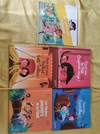 Lot de 5 livres pour enfants hachette