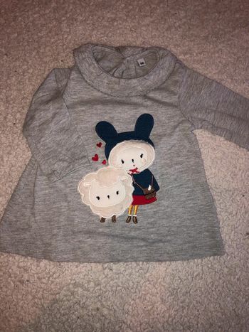 Teeshirt gris neuf 6 mois