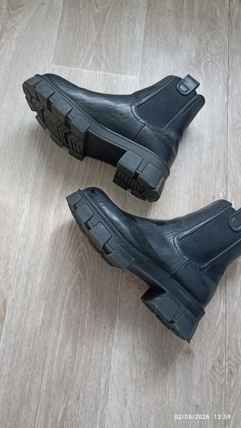 Boots 38 noire