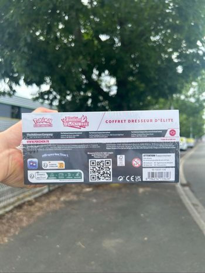 ⚪ ETB Pokémon EV 10.5 Blanc – Neuf & Scellé - photo numéro 5
