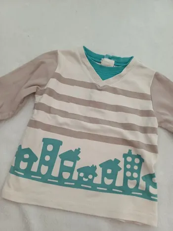 T-shirt blanc et gris rayé 18 mois