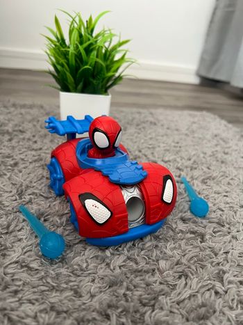 Voiture Spiderman 