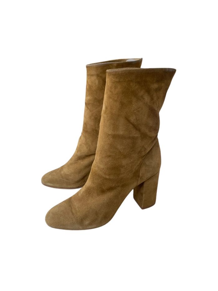 Bottines à talon en daim beige Aquazzura modèle Boogie taille 37