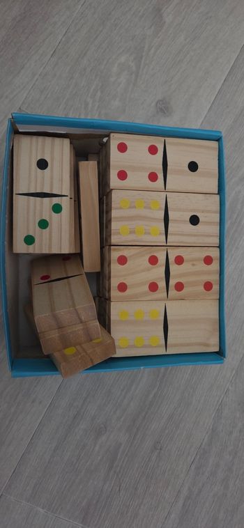 Jeu dominos bois