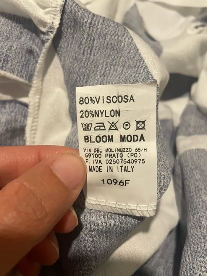 Robe ample à bretelles blanc à motif bleu bas volant neuf Miss Golden taille 46 - photo numéro 6