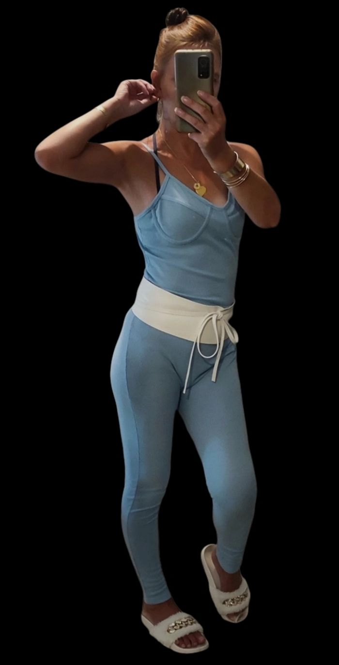 Combinaison femme Taille 36 - photo numéro 10
