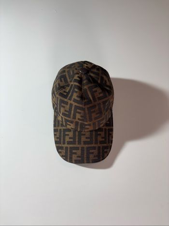 casquette fendi marron et noir