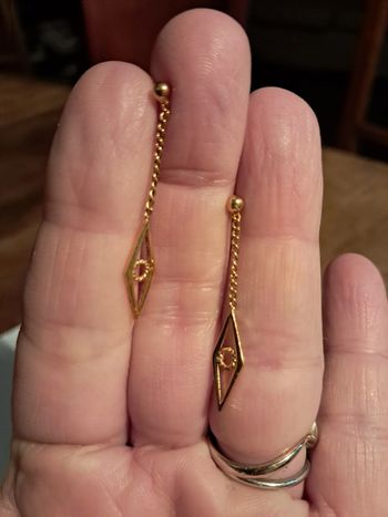 Boucles d oreilles longues anciennes