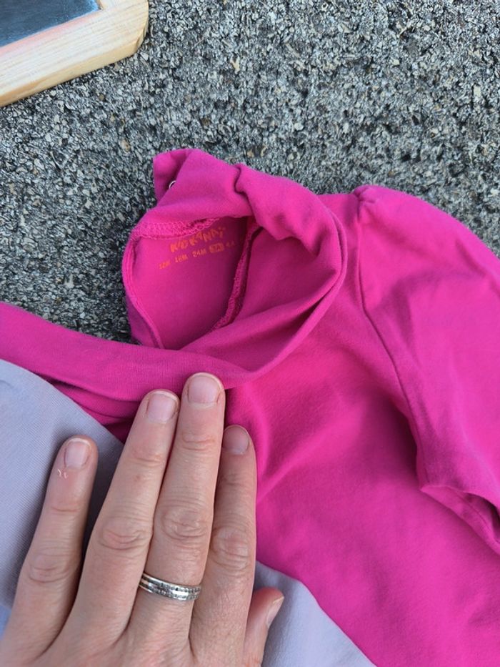 Lot de 2 T-shirts manches longues taille 3 ans en très bon état - photo numéro 3