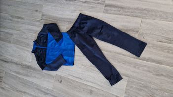 Ensemble jogging, bleu et marine, taille 6 ans