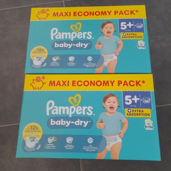 176 couches pampers baby-dry taille 5+ 12-17kg