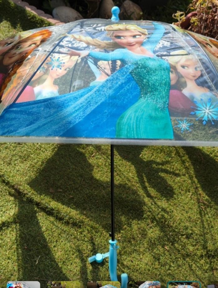 Parapluie reine des neiges  bleu  transparent pour enfant - photo numéro 4