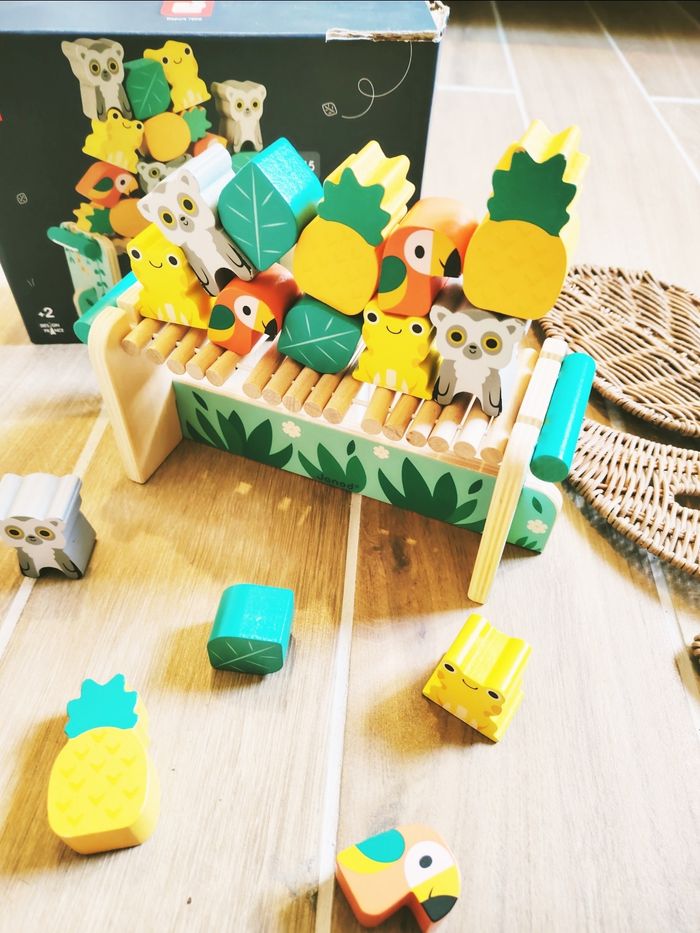 🦜Jeu d'équilibre Tropical Tropik pont suspendu animaux en bois marque Janod - photo numéro 2