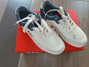 Baskets neuve taille 35