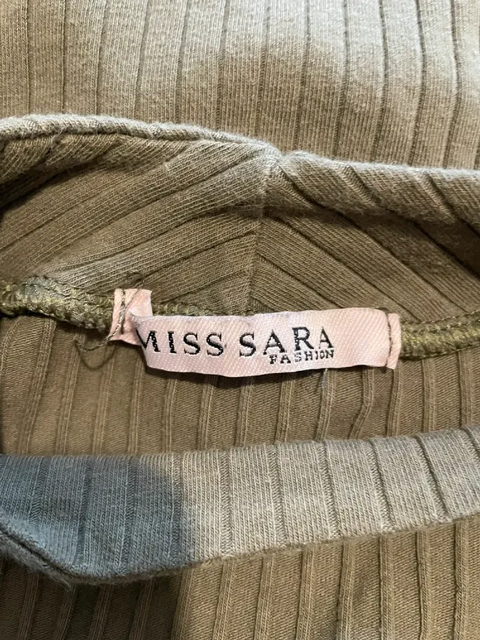 Top Miss Sara - Coupe moulante - Taille 36 - photo numéro 5