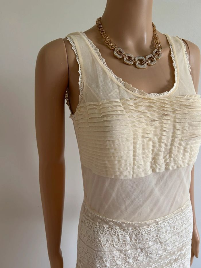 Robe jaune beige avec dentelle Massimo Dutti taille S jamais portée - photo numéro 5