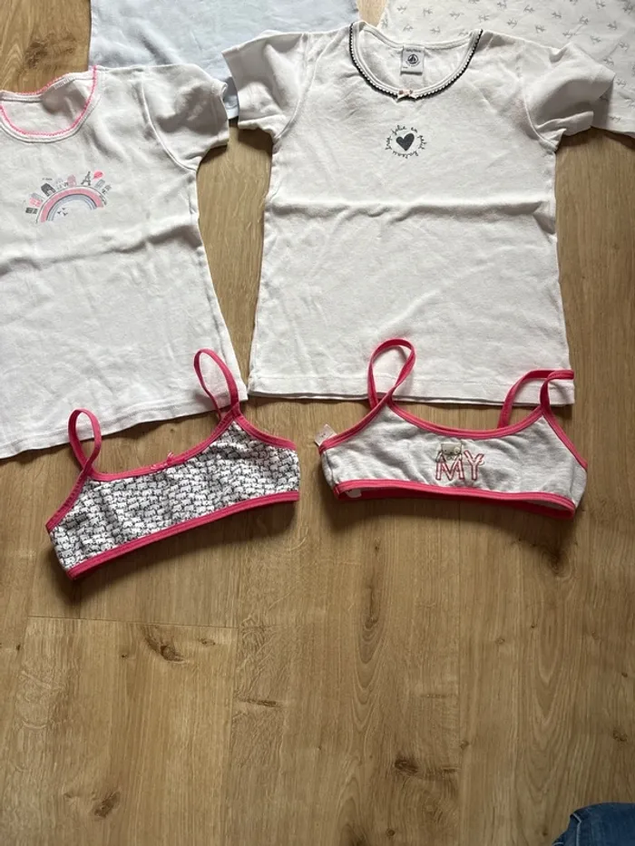 Lot maillots de corps et brassières fille 6 ans - photo numéro 6