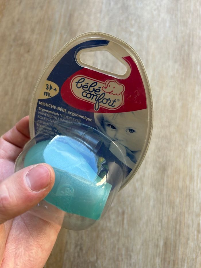 Mouche-bébé ergonomique Bébé Confort neuf sous blister - photo numéro 2